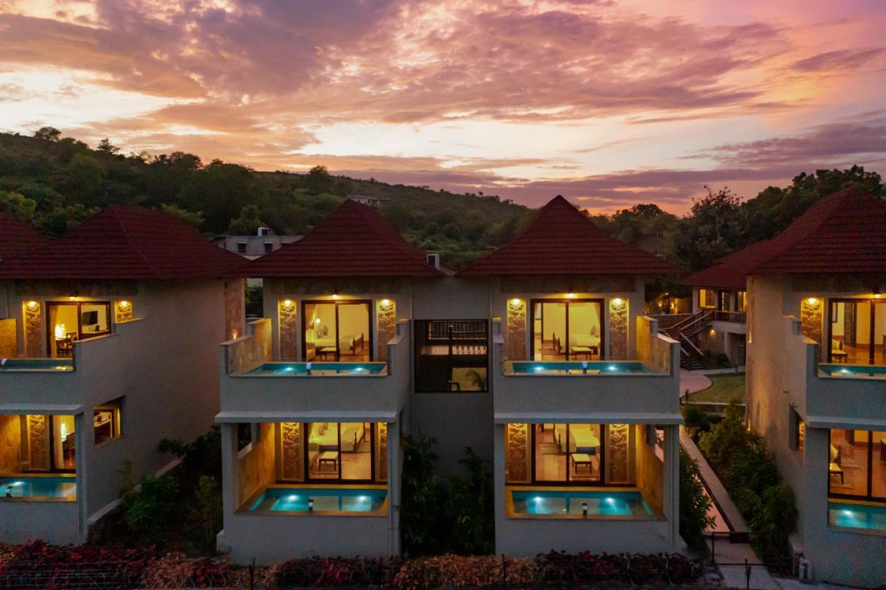 Sarasiruham Resort - Private Pool Villa In Удайпур Экстерьер фото