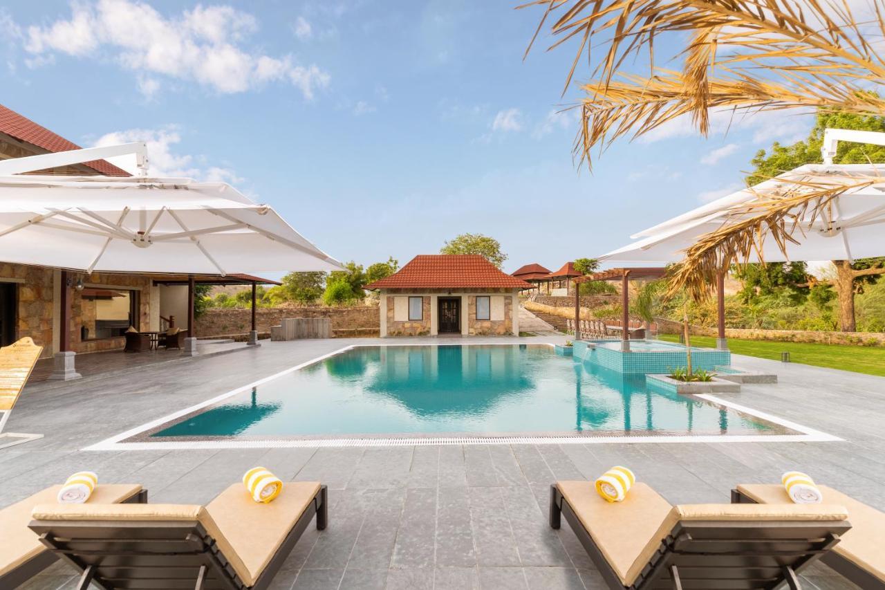 Sarasiruham Resort - Private Pool Villa In Удайпур Экстерьер фото